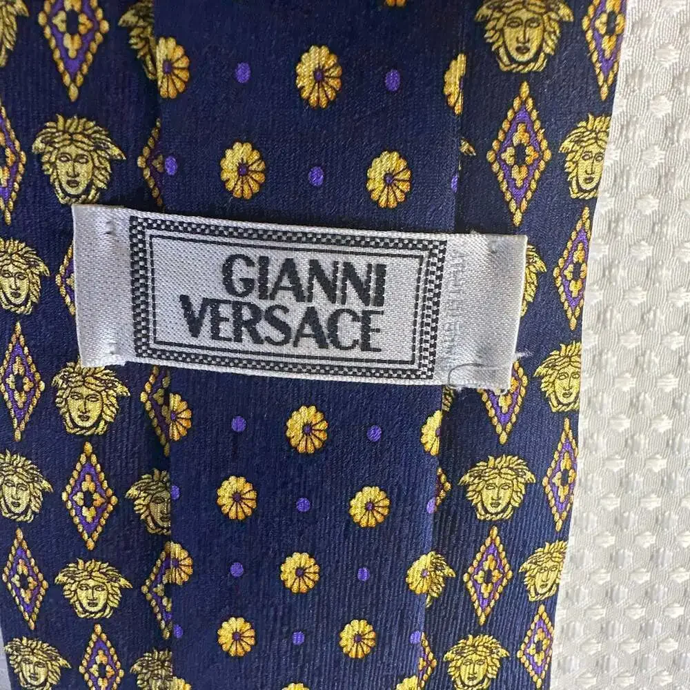 Vintage Gianni Versace Medusa Head Baroque Silk Tie